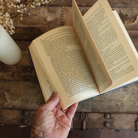 Vintage 1950s Book, "The Indomitable Hornblower", C.S. Forester, Three Complete - Picture 9 of 10